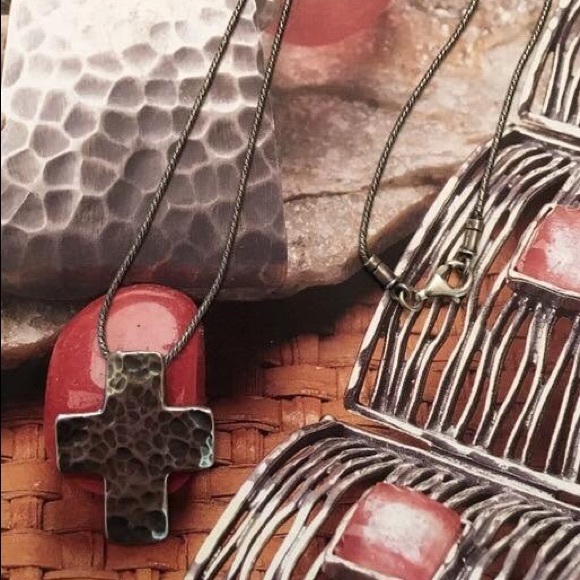 Vintage Silpada Sterling Silver Cross Necklace - Picture 2 of 2